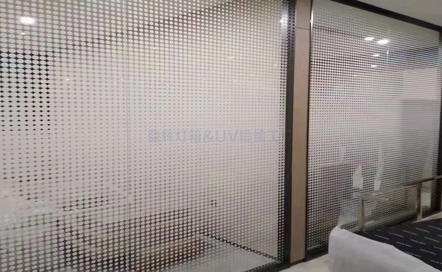 UV噴繪超透彩白彩